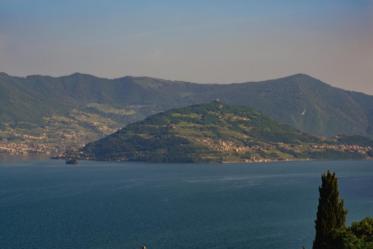 Italian Vacation Homes - Longol Riva di Solto Exterior photo